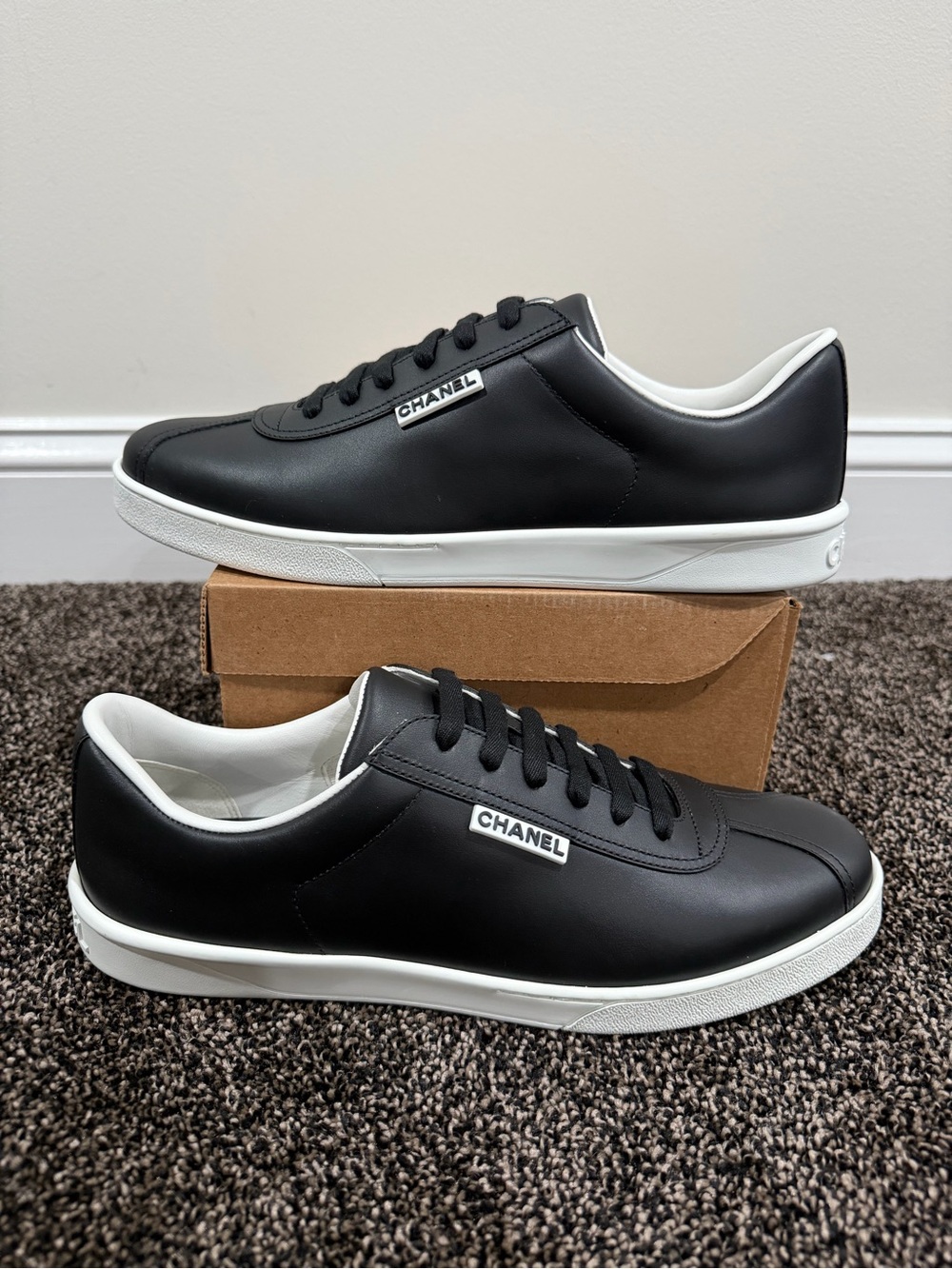 Chanel CC logo Calfskin Leather Uniform Black Sneakers